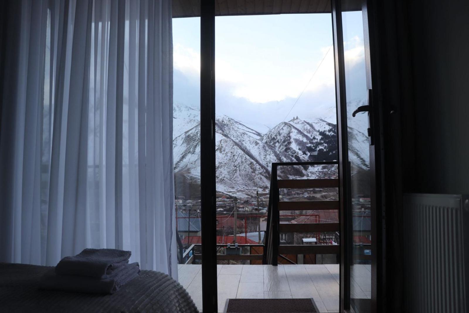 Guesthouse Relax In Kazbegi Εξωτερικό φωτογραφία