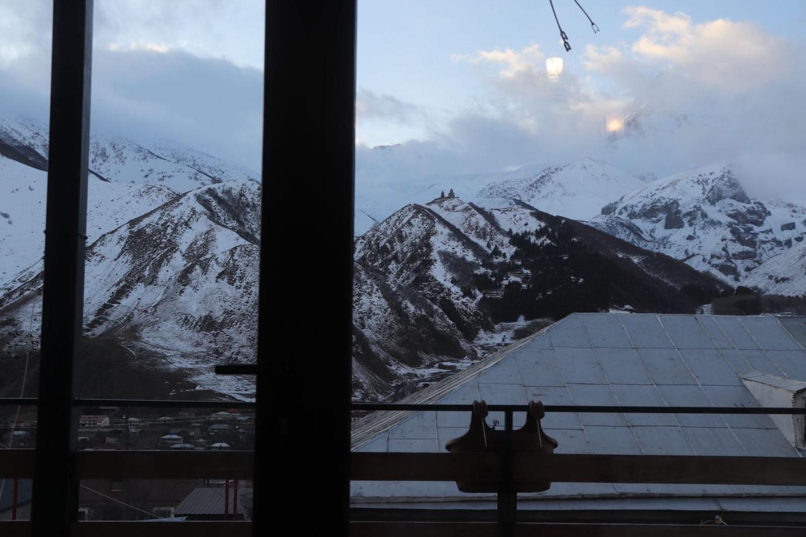 Guesthouse Relax In Kazbegi Εξωτερικό φωτογραφία