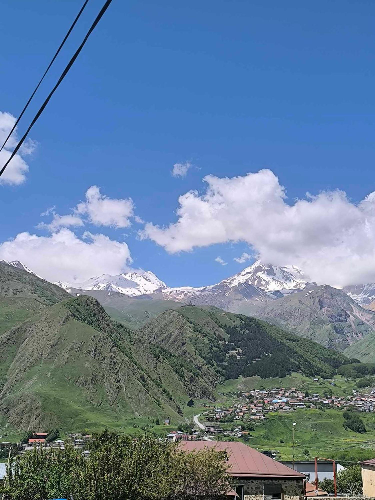 Guesthouse Relax In Kazbegi Εξωτερικό φωτογραφία